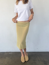 Load image into Gallery viewer, Women’s Solid Light Yellow Fitted Midi Pencil Skirt